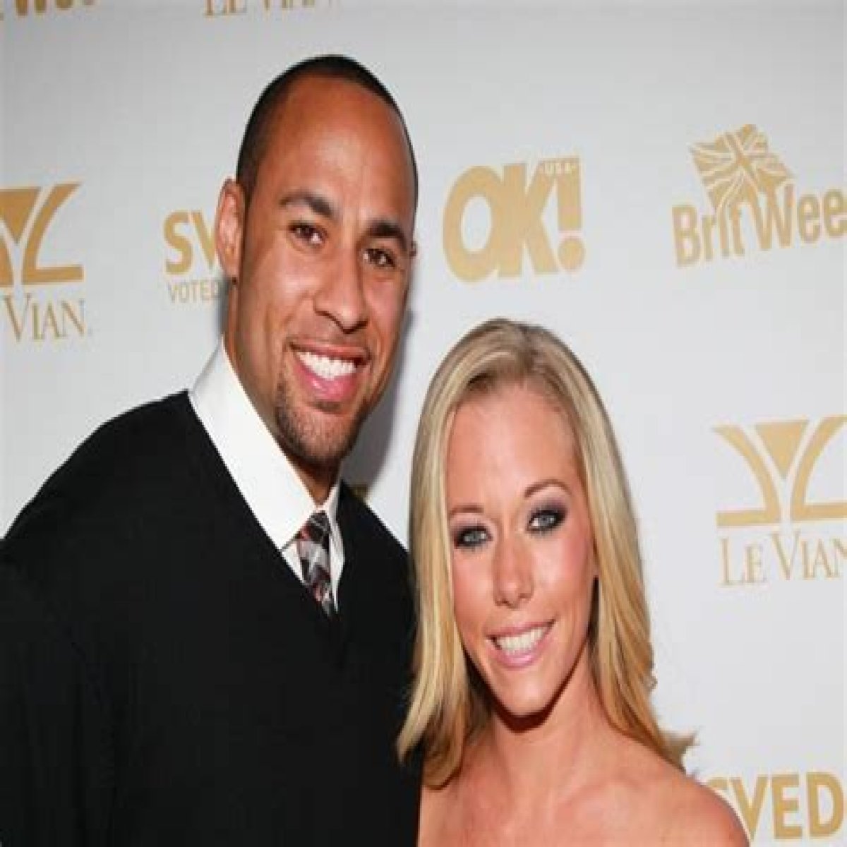 Does Hank Baskett use Twitter to Talk about his Personal Life?