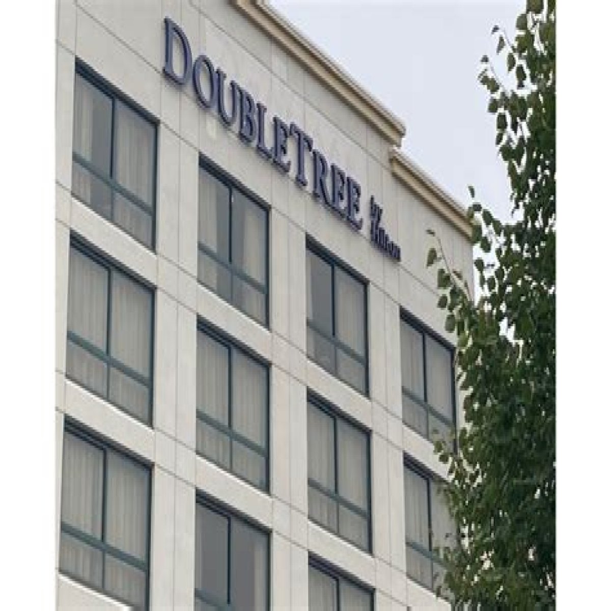Former Radisson in Davenport gets total facelift, now a DoubleTree by Hilton