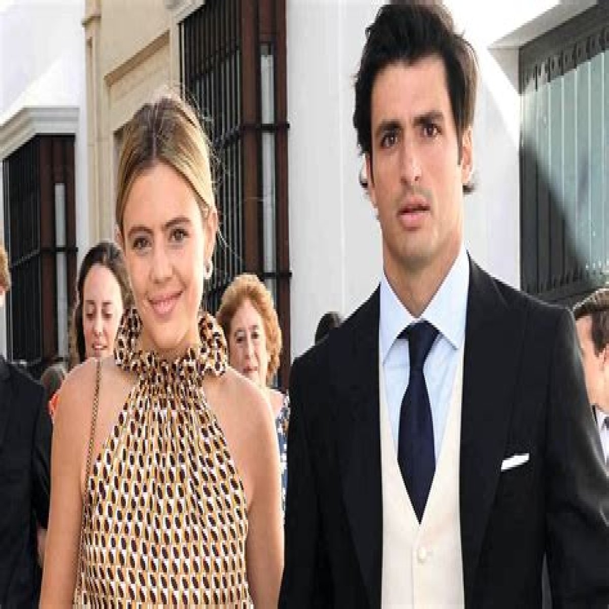 Unveiling The Love Story Of Carlos Sainz Jr. And Isa Hernez